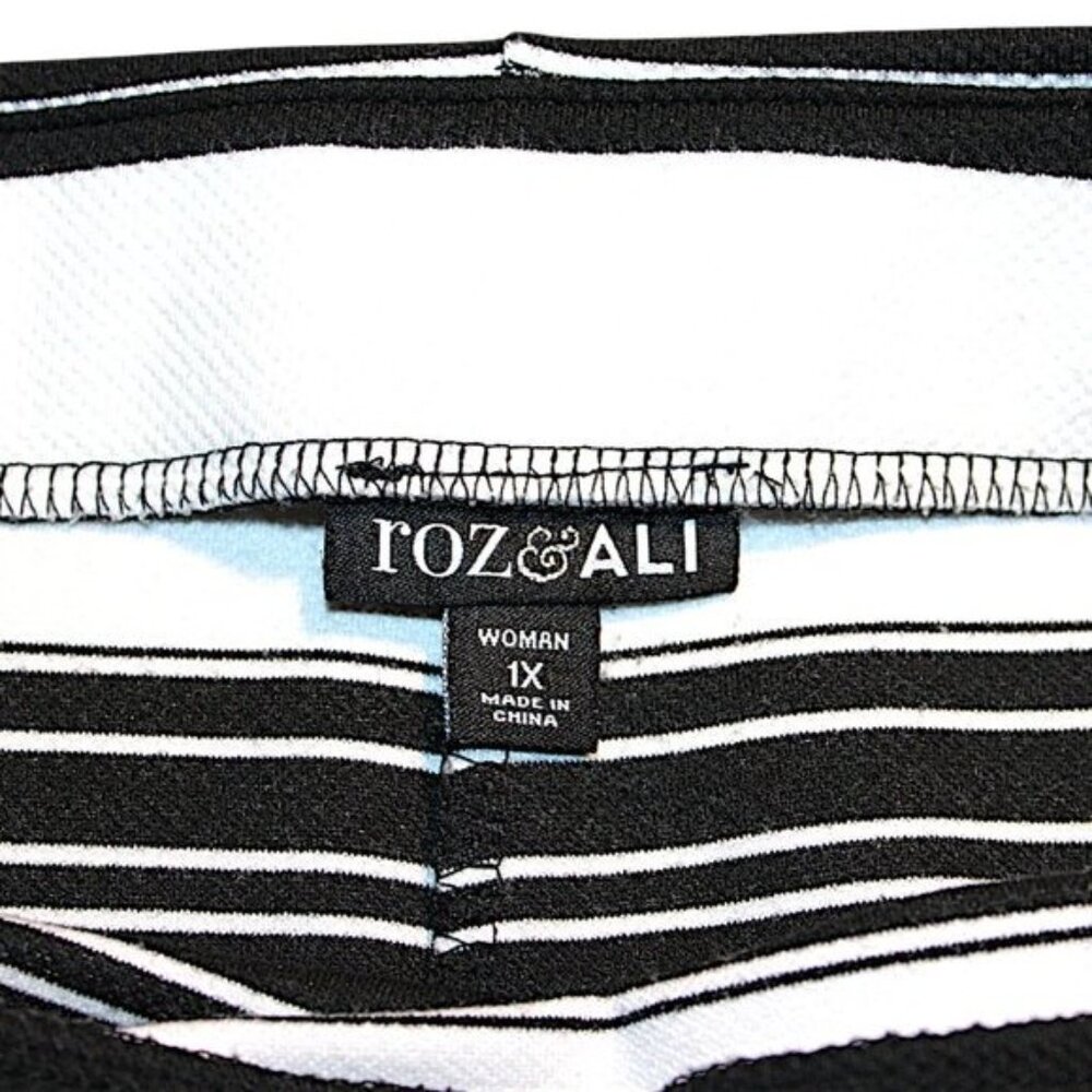 Roz & Ali Black & White Striped Pull-On Skirt Size 1X - Picture 8 of 8